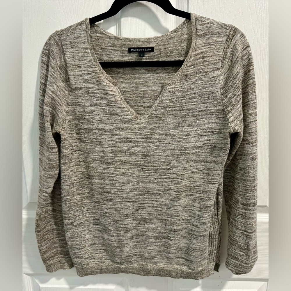 Madison & Lola Cream, Gold, Grey V-Neck Sweater Ribbed side detailing, split hem